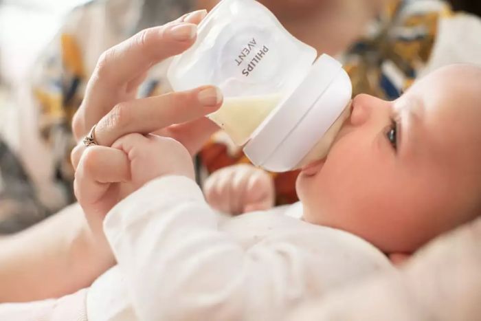 Соска Avent Natural 3міс+, силіконова, Природний потік, середній потік, 2шт