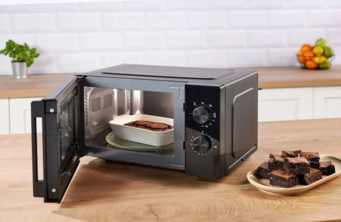 Мікрохвильова піч Gorenje, 20л, мех. керув., 700Вт, гриль, інвертор, чорний