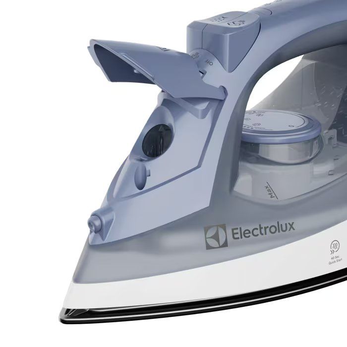 Праска Electrolux компактна, 2000Вт, 200мл, паровий удар 80гр, керам. підошва, синій