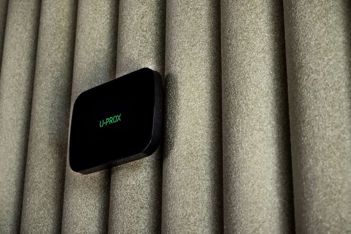 Інтелектуальна централь U-Prox MPX LE Black, ethernet, wi-fi, 2 LTE, фотоверіфікація, бездротова, чорний