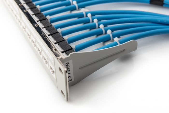 Кабель "вита пара" DIGITUS CAT 6A U-FTP, 305м, AWG 23/1, LSZH-1, Cca, синій