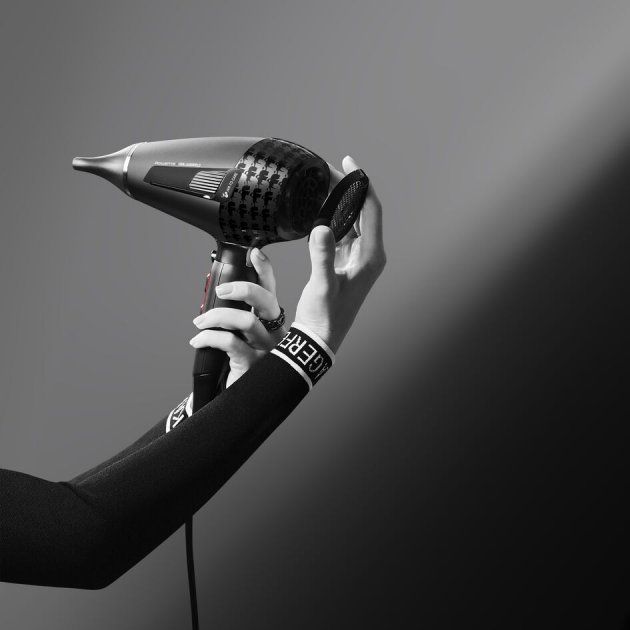Фен Rowenta x Karl Lagerfeld K/Pro Stylist, 2200Вт, 3 режими, іоніз-я, дифузор, 2 концентратора, хол. обдув, чорний