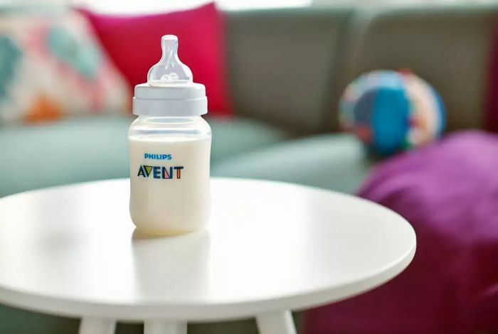 Соска Avent Anti-Colic 1міс+, силіконова, повільний потік, 2шт