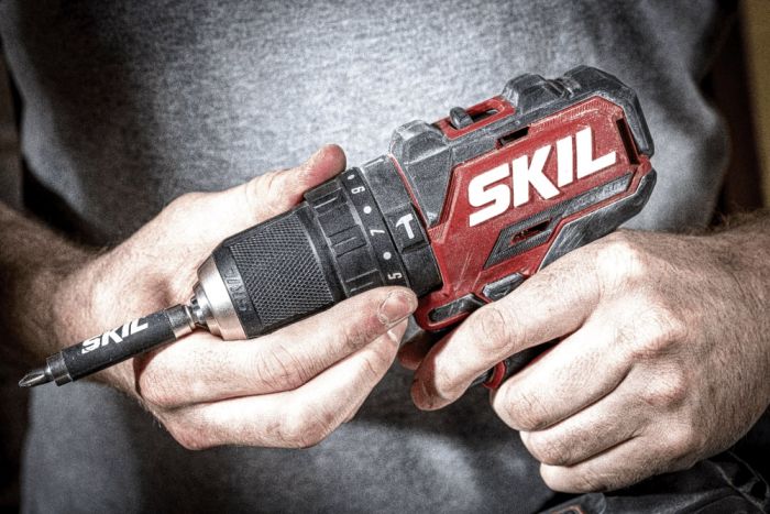 Шурупокрут-дриль ударний акумуляторний SKIL 3075 CA Compact 20В 1х2.5А·год 60Нм 500·180об·хв 0.9кг