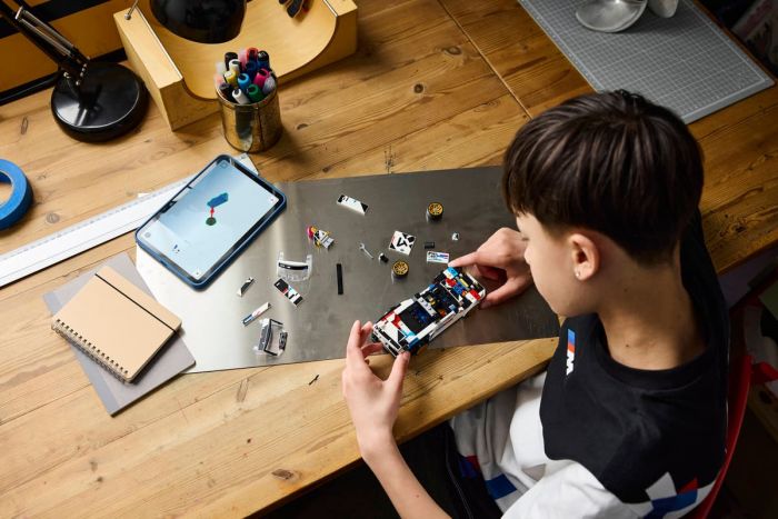 Конструктор LEGO Speed Champions BMW M3 (E30)