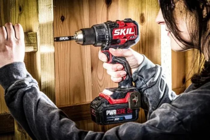 Шурупокрут-дриль акумуляторний SKIL 3080 CA XP 20В 1х5А·год 130Нм 600·2100об·хв 1.55кг