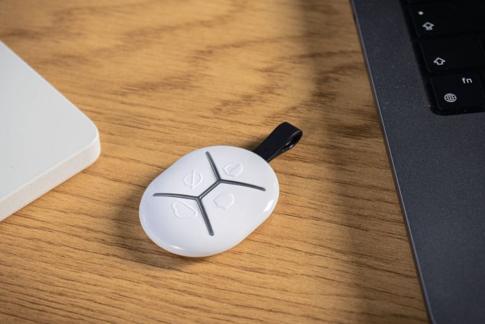 Брелок U-Prox Keyfob B4 White, 4 кнопки, бездротовий, білий