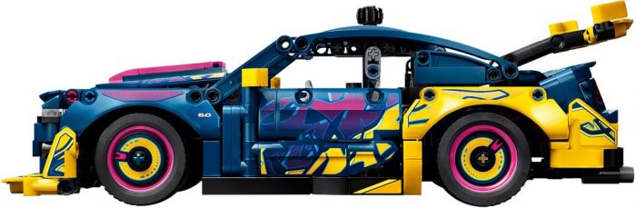 Конструктор LEGO Technic Тюнінг-гараж з автомобілем Ford Mustang GT