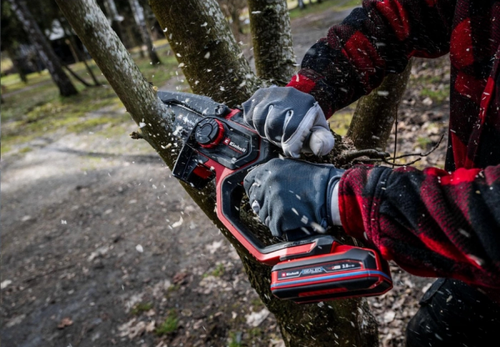 Пила ланцюгова акумуляторна Einhell GP-PS 18/20 Li X-Change 18В акб 1х4А·год шина 192мм різ 150мм 8м/с ЗП 1.38кг