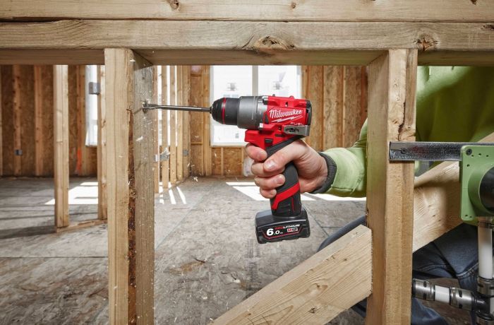 Набір із двох акумуляторних інструментів Milwaukee M12 FPP2A2-402X шурупокрут-дриль M12 FPD2-0 гвинтоверт M12 FID2-0 акб М12 2х4А·год ЗП C12C кейс