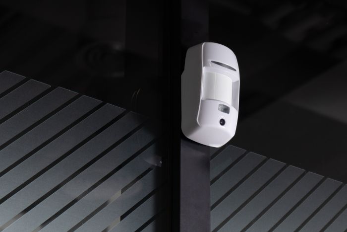 Датчик руху з камерою фото за запитом U-Prox PIR Cam White, бездротовий, білий