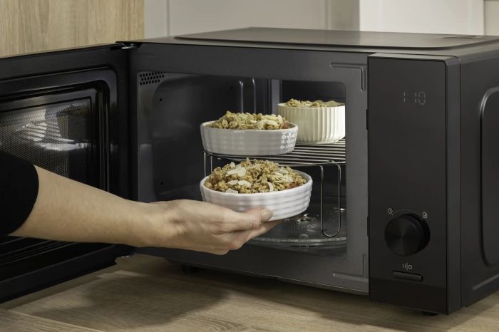 Мікрохвильова піч Gorenje, 23л, електр. керув., 800Вт, гриль, дисплей, 20 програм, інвертор, чорний