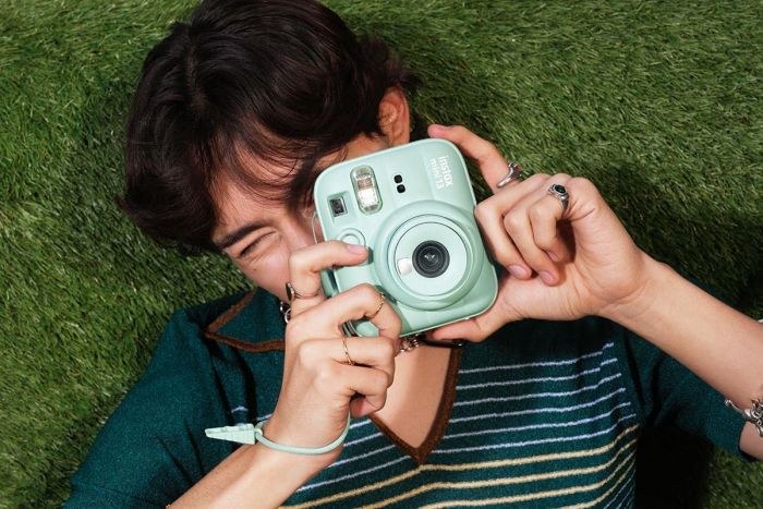 Фотокамера миттєвого друку Instax Mini 13 Green