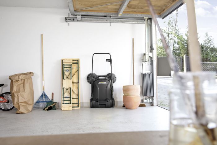 Підмітальна машина Karcher S 4 Twin Go!Further ручна захват 68см контейнер 20л 10.2кг