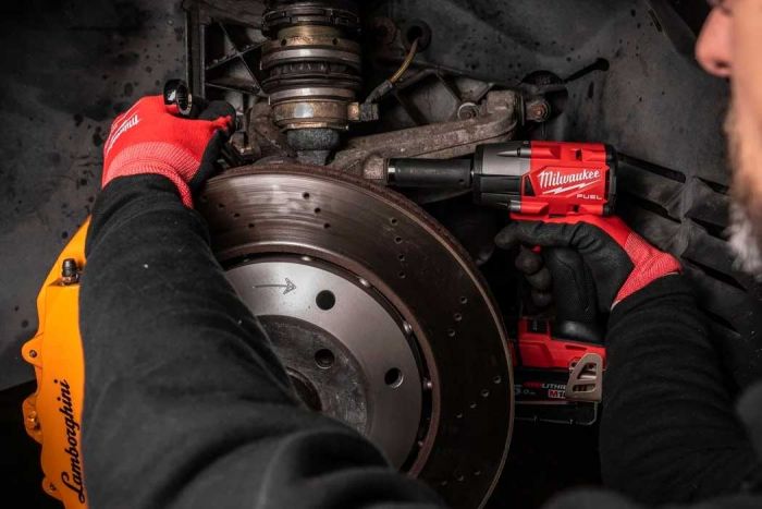 Гайковерт ударний акумуляторний Milwaukee M18 FMTIW2F12-502X 18В АКБ 2х5А·год 0-2575об·хв 881Нм 1/2" ЗП M12-18FC кейс 6.28кг